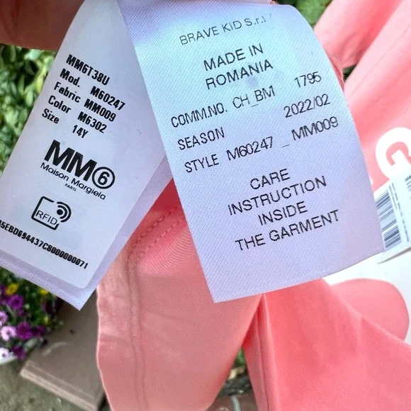 Maison Margiela Shirt Salmon Pink Logo Tee Unisex Size 14Y fits Womens Small NWT - Picture 8 of 8